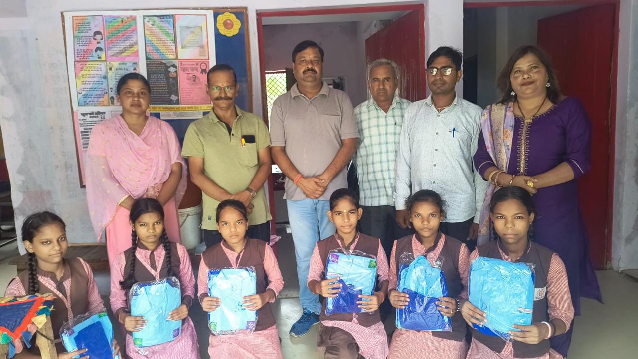 Vineeta Choudhary with children 2