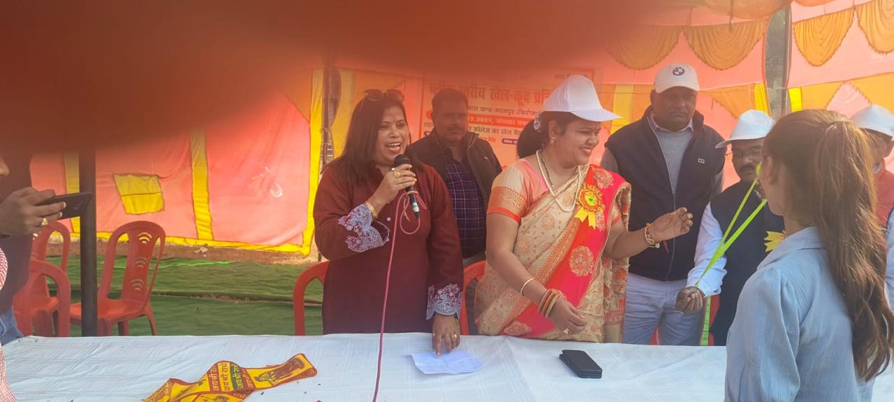 Vineeta Choudhary with children 7